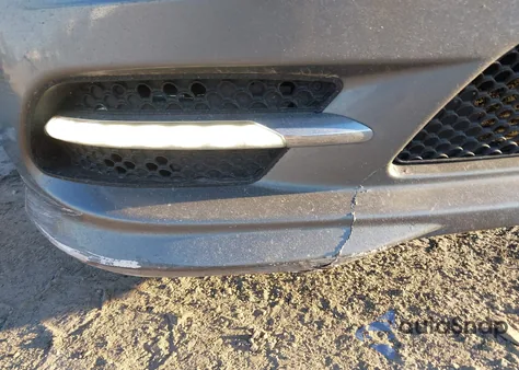 2011 Mercedes-Benz C 300 Sport 4Matic z USA, uszkodzony, nr VIN WDDGF8BB5BR178629